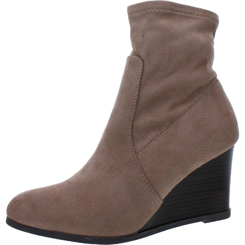 Journee Collection Womens Ankle Zip Up Wedge Boots